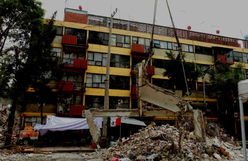 Suman 8 mil 405 inmuebles con daños por sismo en la CDMX