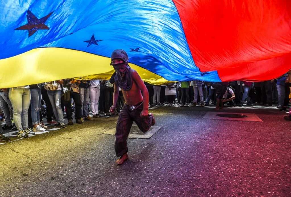 Venezuela pasó una noche llena de violencia