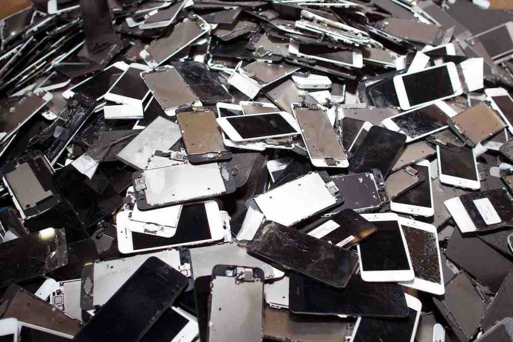 Si reciclas tu smartphone, ayudarás a la economía del país