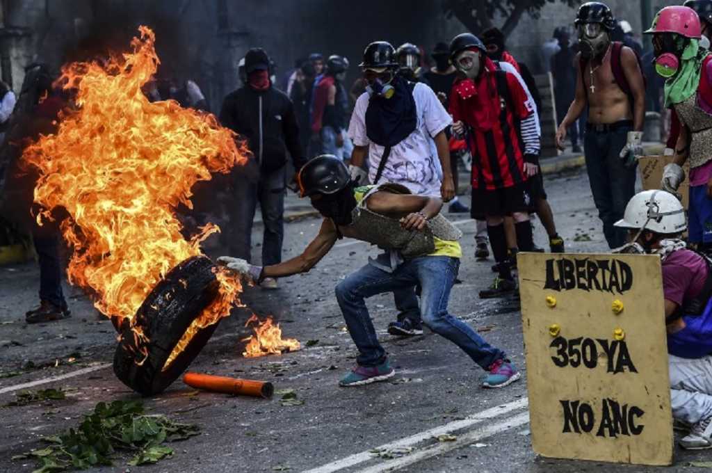 Venezuela lleva dos días en huelga contra la Constituyente de Maduro