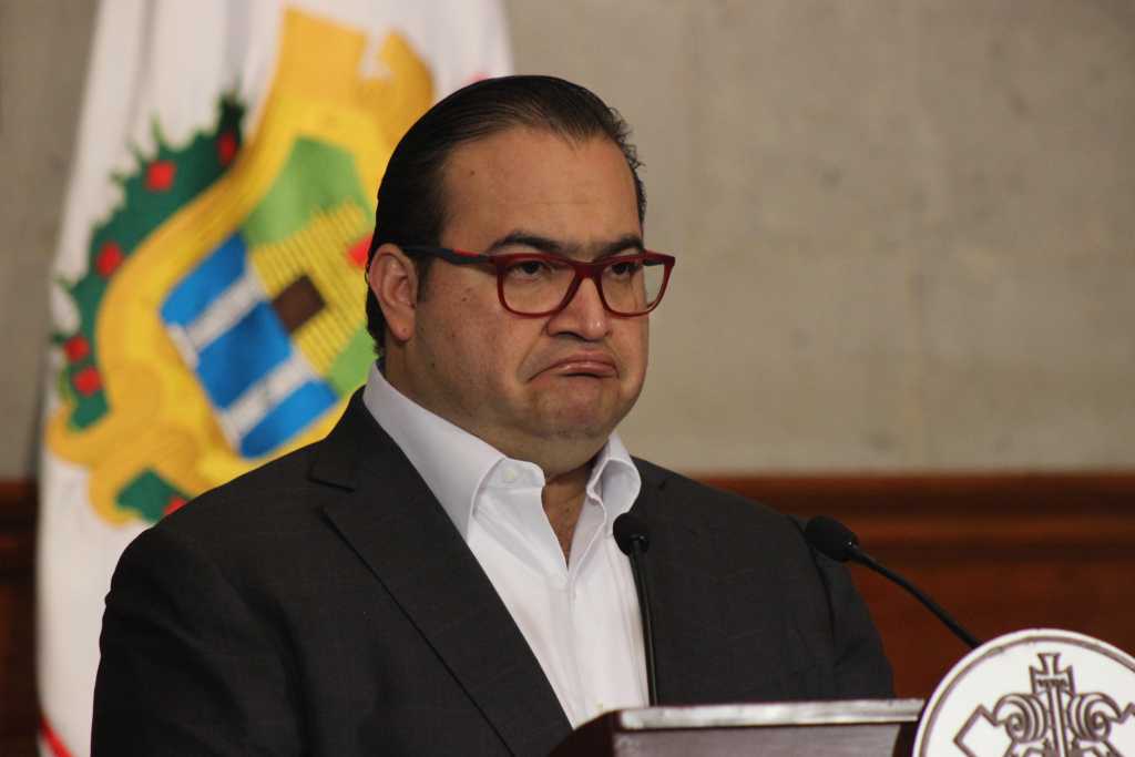 Duarte denuncia «corrupción» y suspenden sus arrestos