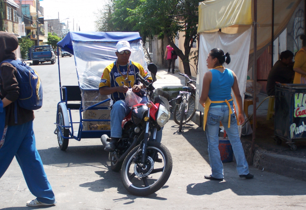 Comienzan operativos para quitar mototaxis de las calles de la CDMX