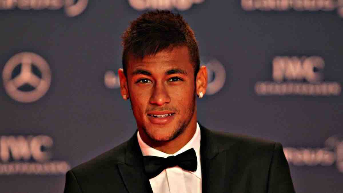 Peleador de la UFC cuidará a Neymar del Barcelona