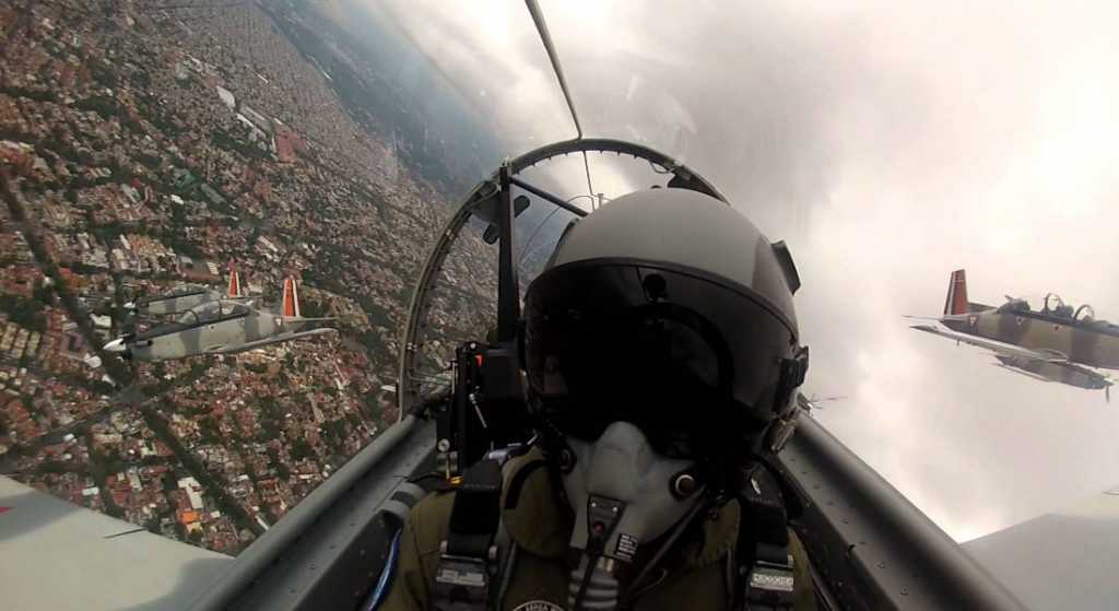 Les falla el cálculo a pilotos del Ejército y chocan