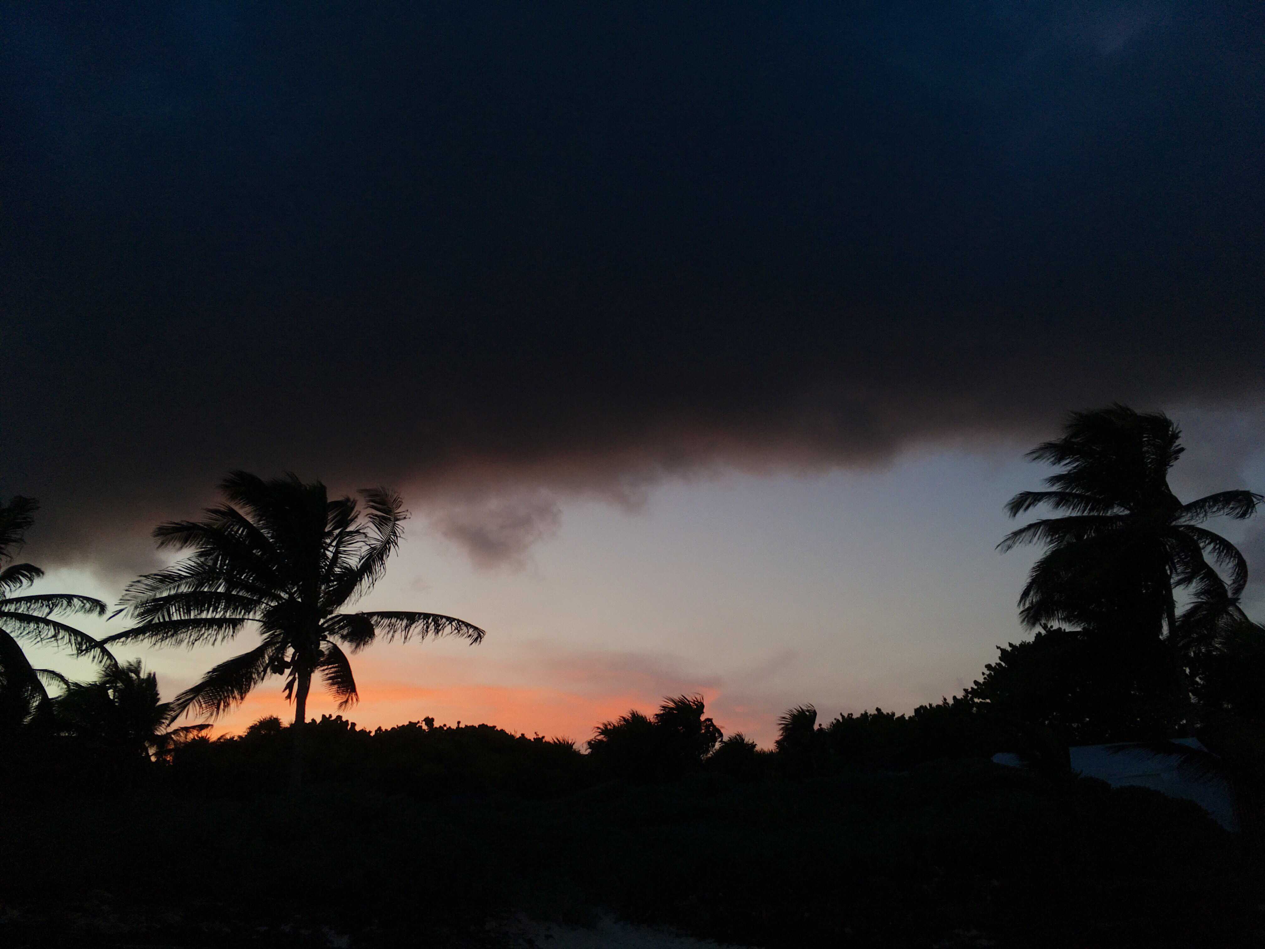 Tormenta tropical Michael se acerca a Península de Yucatán