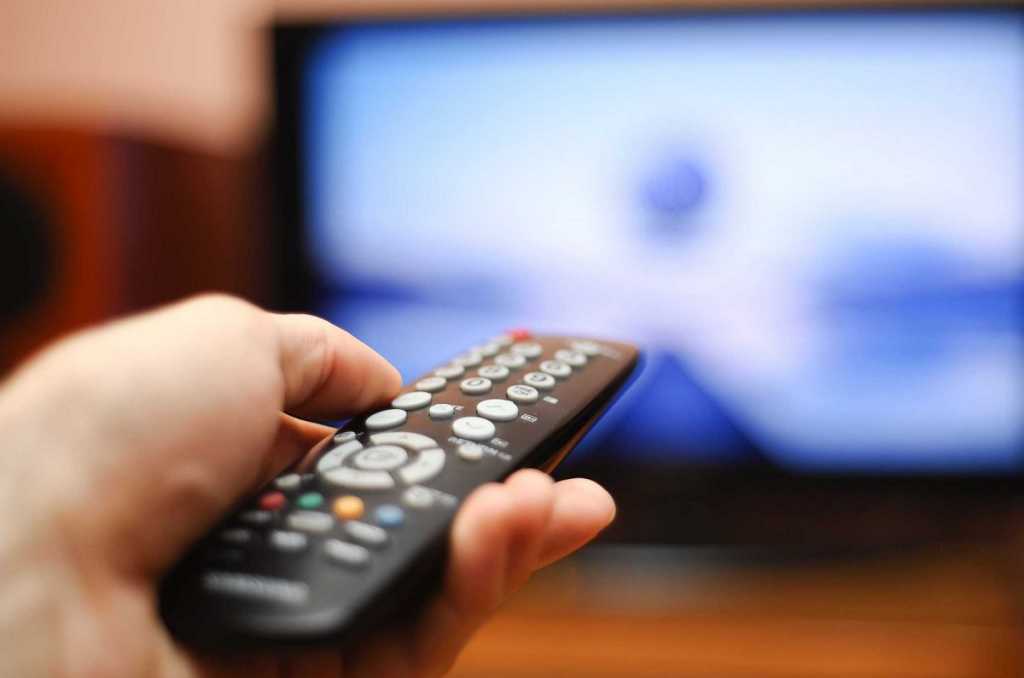 Sigue la carrera por la TV abierta