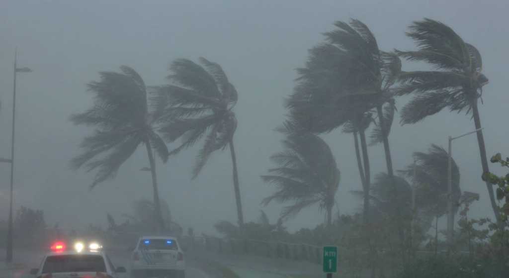 Interjet, Volaris y Aeroméxico cancelan vuelos por ‘Irma’