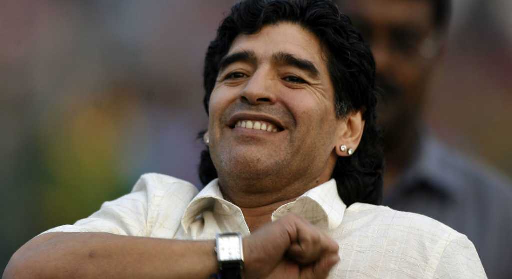 Maradona se solidariza con México