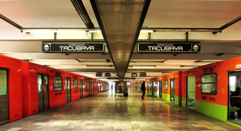 Le piden matrimonio en el Metro Tacubaya