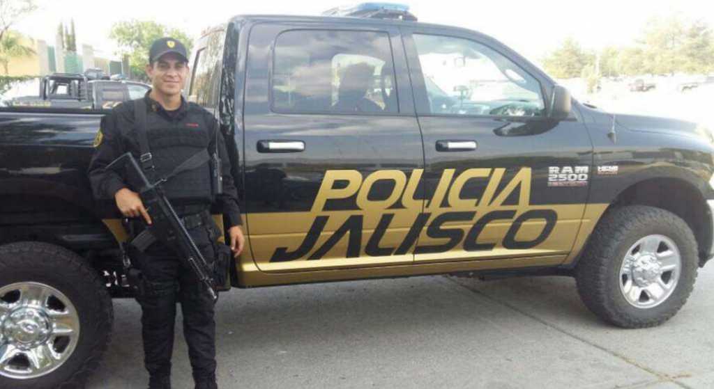 ¡Policía héroe resucita a niño!