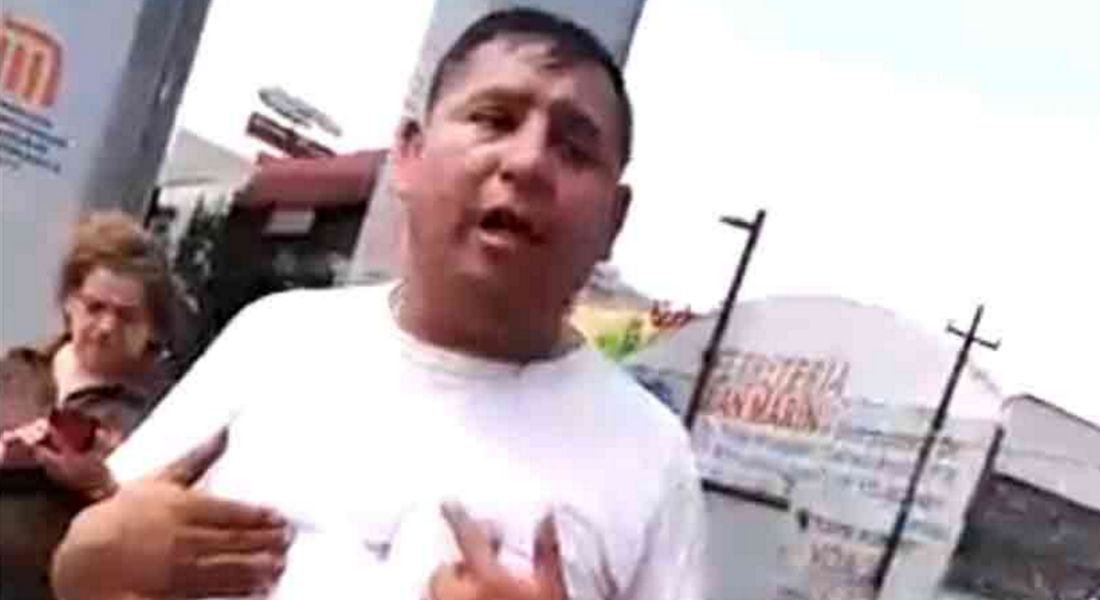 Policía conducía ebrio, choca y se quita el uniforme para no pagar