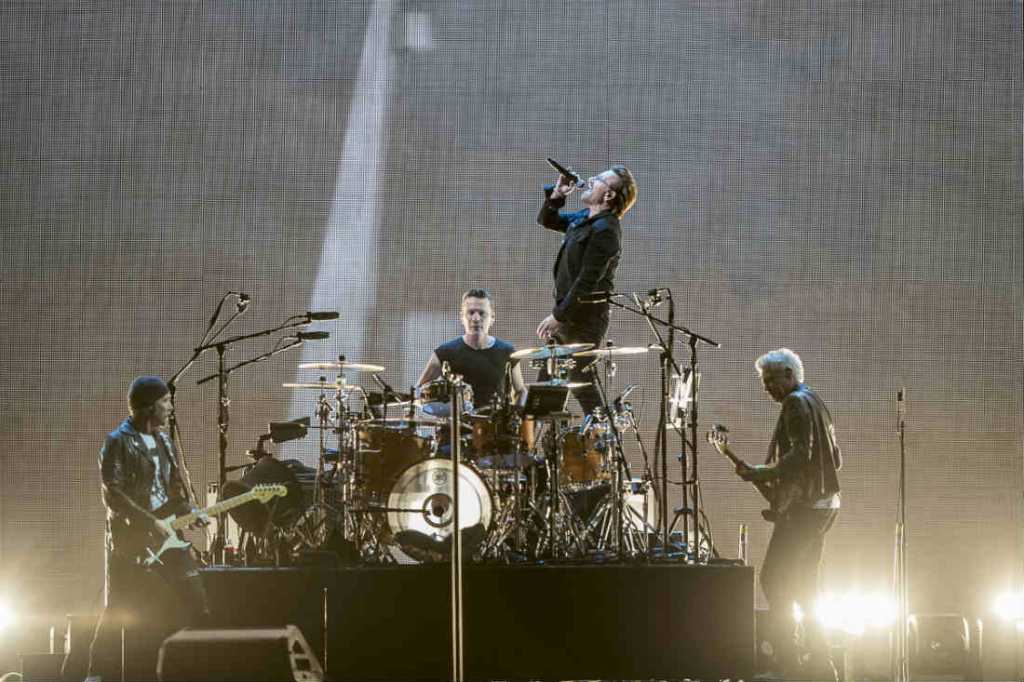 U2 califica como «héroe» al pueblo mexicano tras terremotos