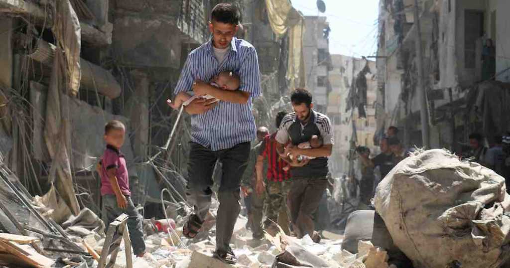 50 civiles muertos en Siria por bombardeos