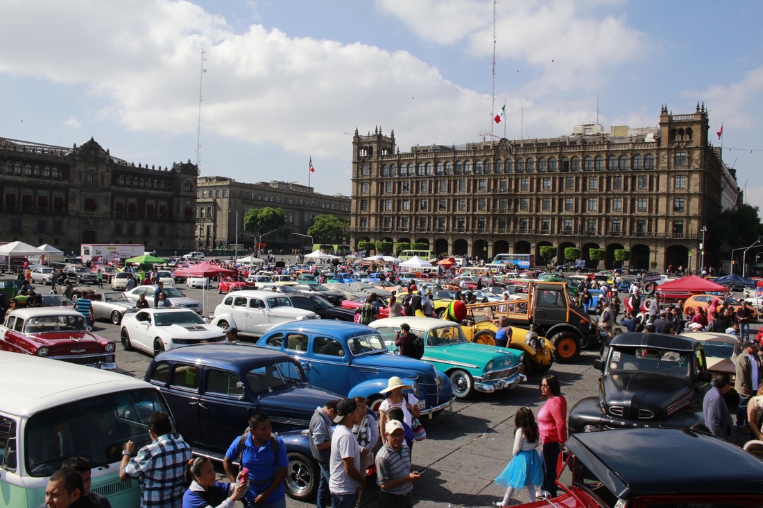 Esto es lo que necesitas para tramitar las placas de coche antiguo