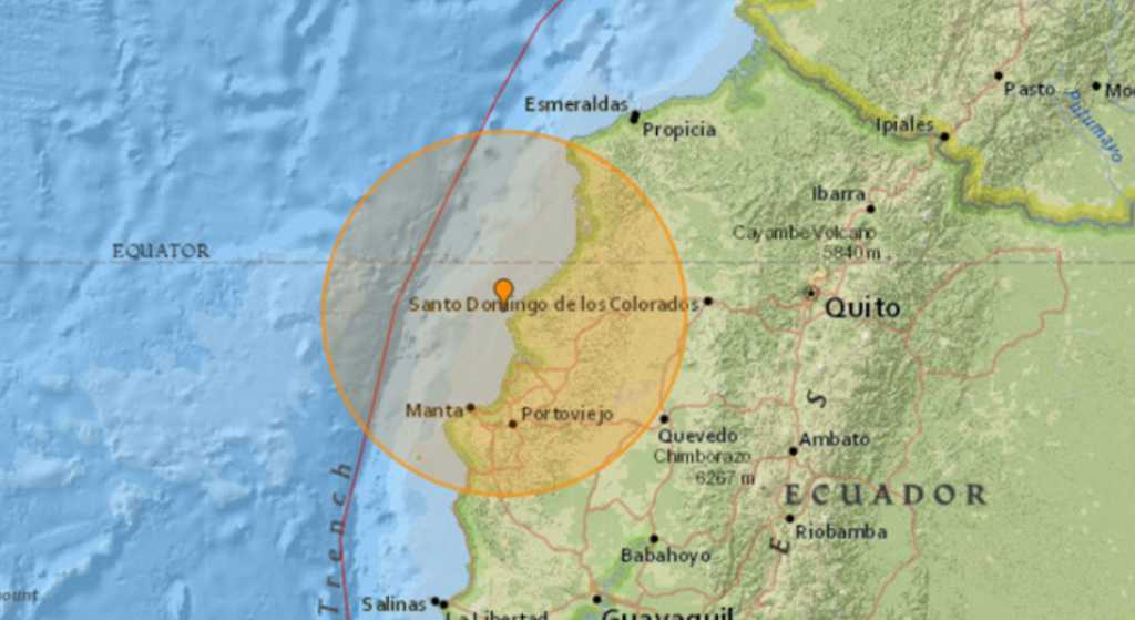 Fuerte sismo despierta el terror en Ecuador