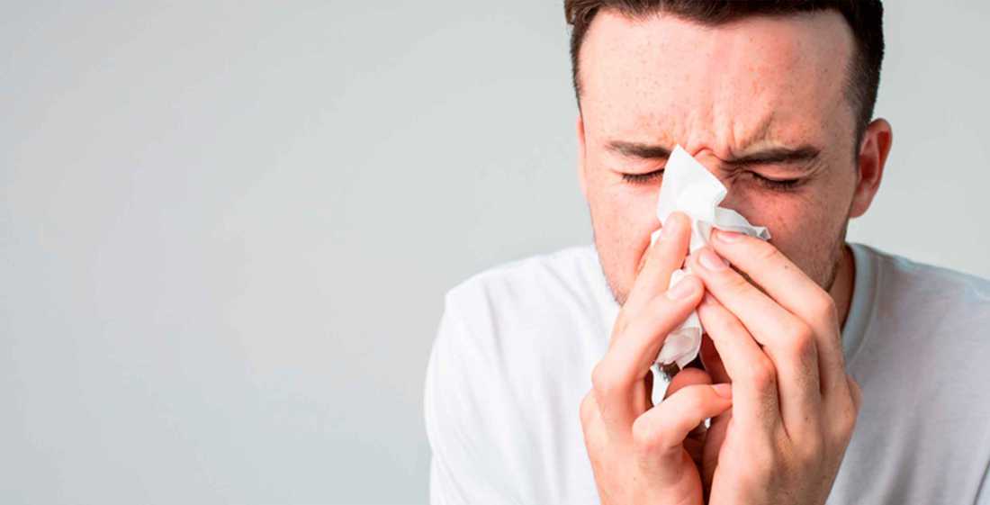 ¿Sabías qué es peligroso contener tu estornudo?