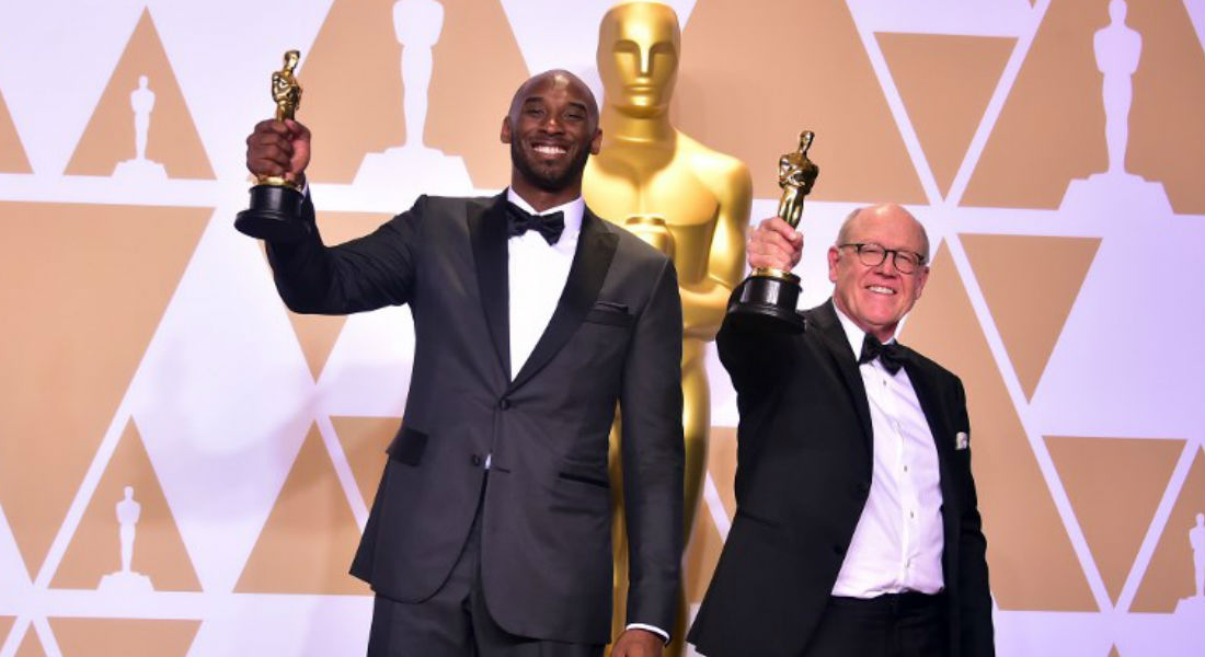 Piden que se le retire el Oscar a Kobe Bryant
