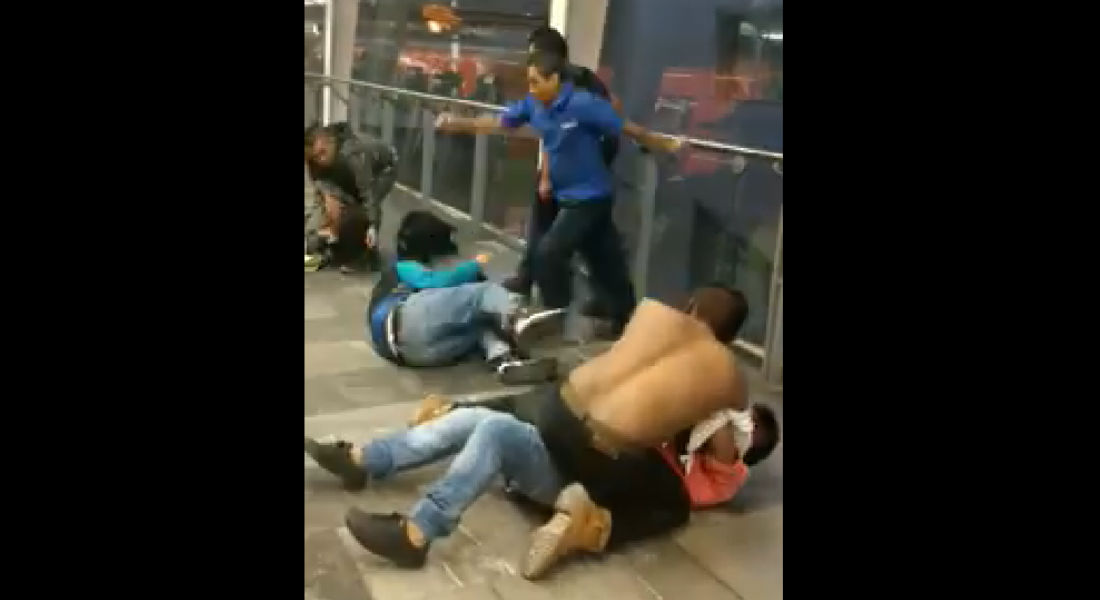 ¡Se armó la pelea campal en el Metro!