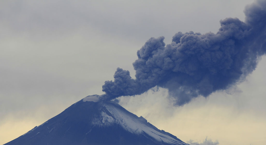 El Popocatépetl presenta explosión en la madugada