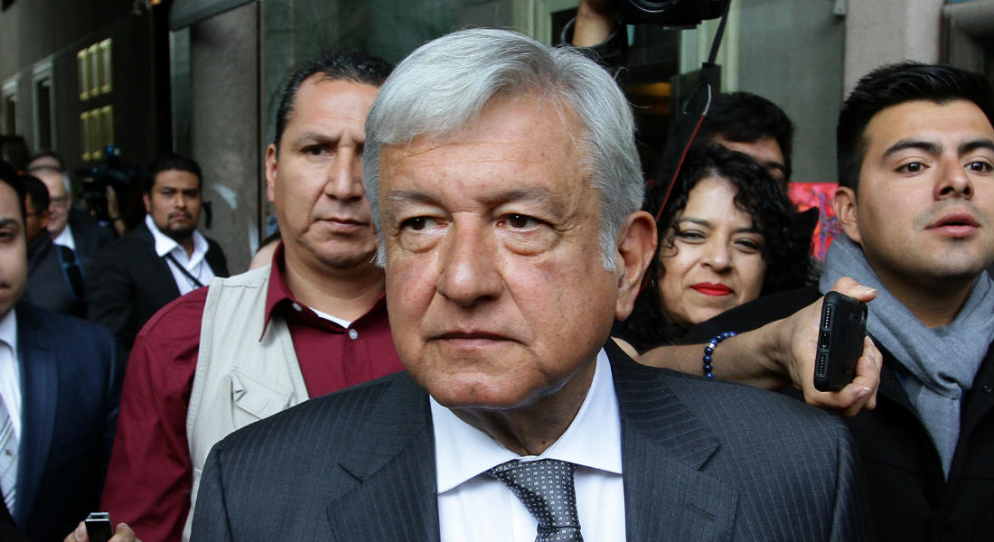 AMLO debe rendir cuentas por el taxi aéreo