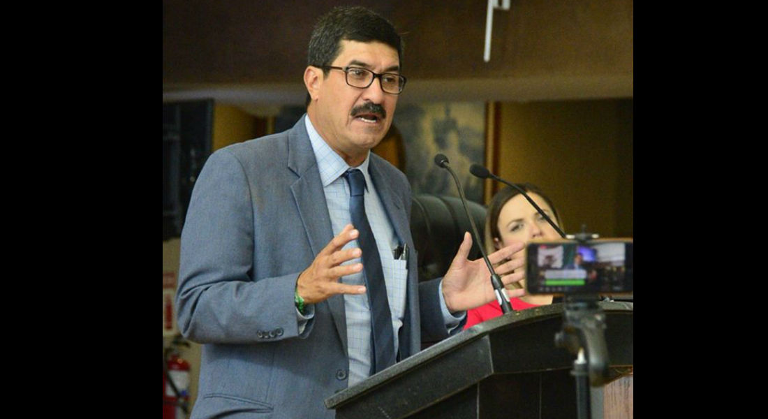 Corral acusa a EPN de encubrir corruptos