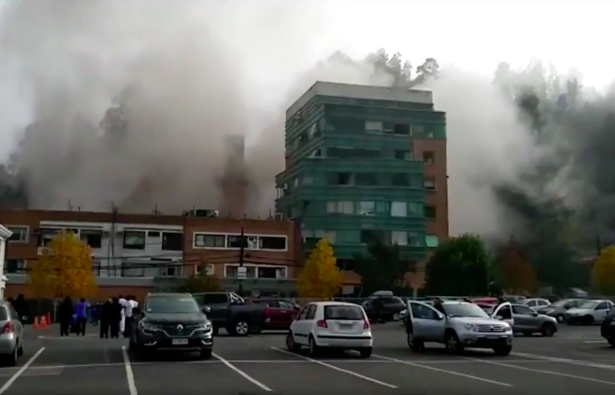 Mueren 3 en explosión de gas en clínica de Chile