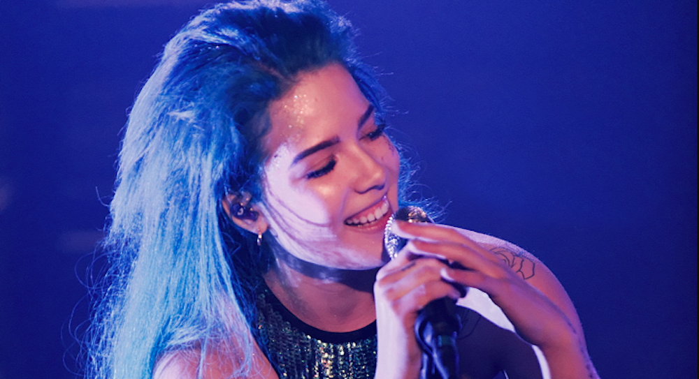 La cantante Halsey congela óvulos a los 23 años por una endometriosis