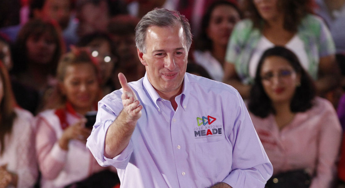 Meade promete terminar de reconstruir Morelos