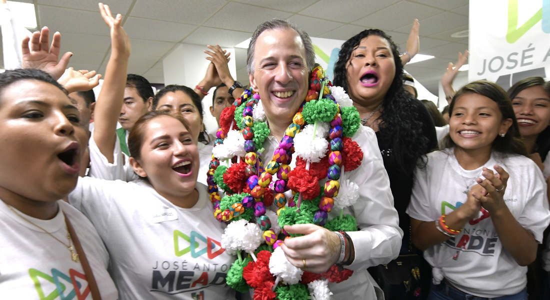 Meade ofrece «transformar» la forma de gobernar