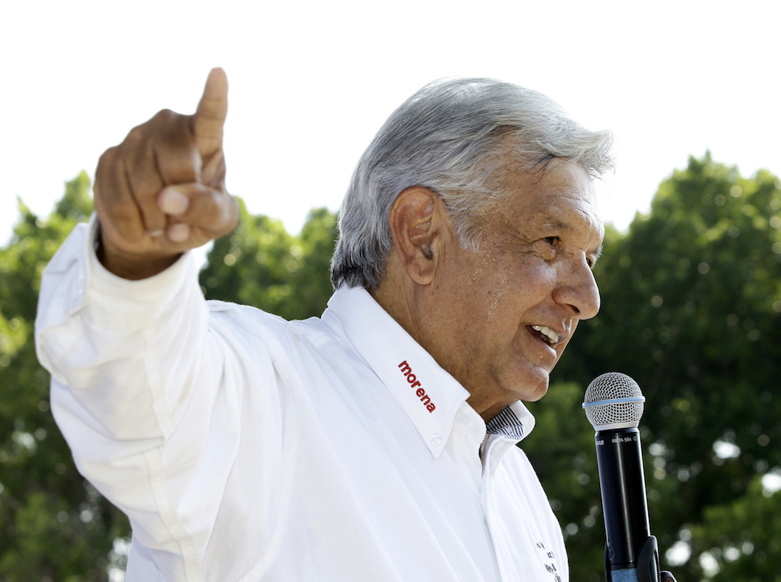 De llegar a la presidencia, AMLO no criticará la dictadura de Venezuela