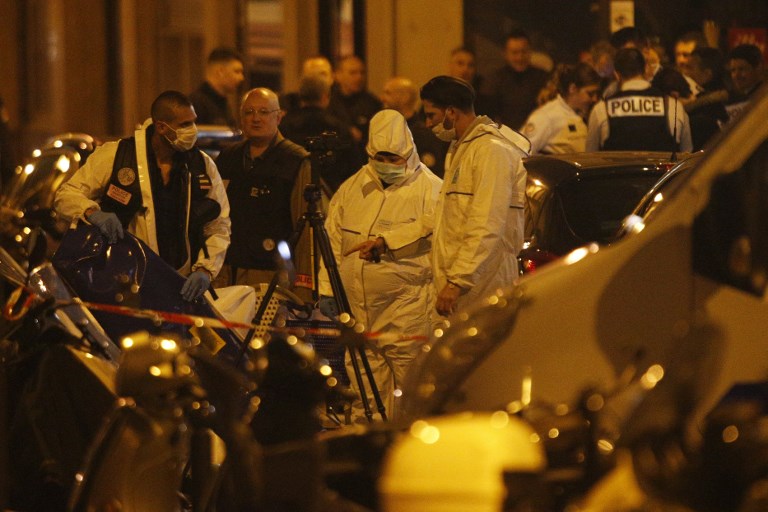 Hombre mata con cuchillo a una persona en París antes de ser abatido