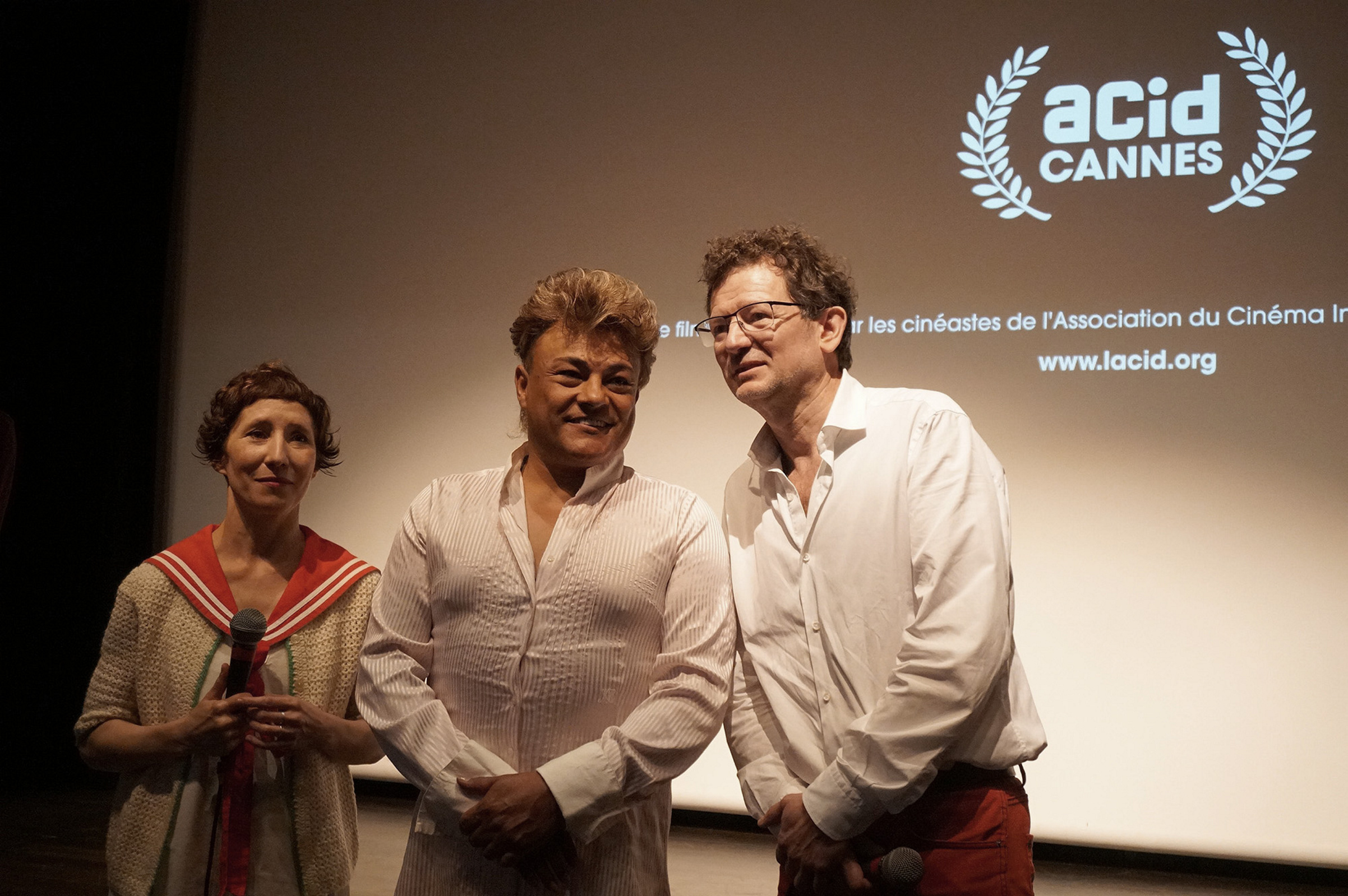 Se estrena en Cannes documental de luchador mexicano gay