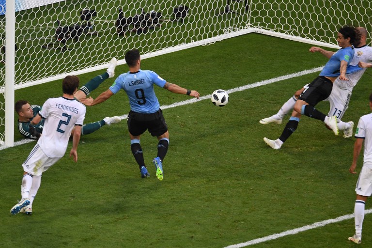 Uruguay primer lugar del grupo A al derrotar a Rusia 3-0
