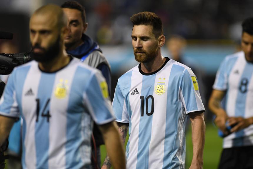 Argentina debutará mañana, con Messi muy presionado ante Islandia