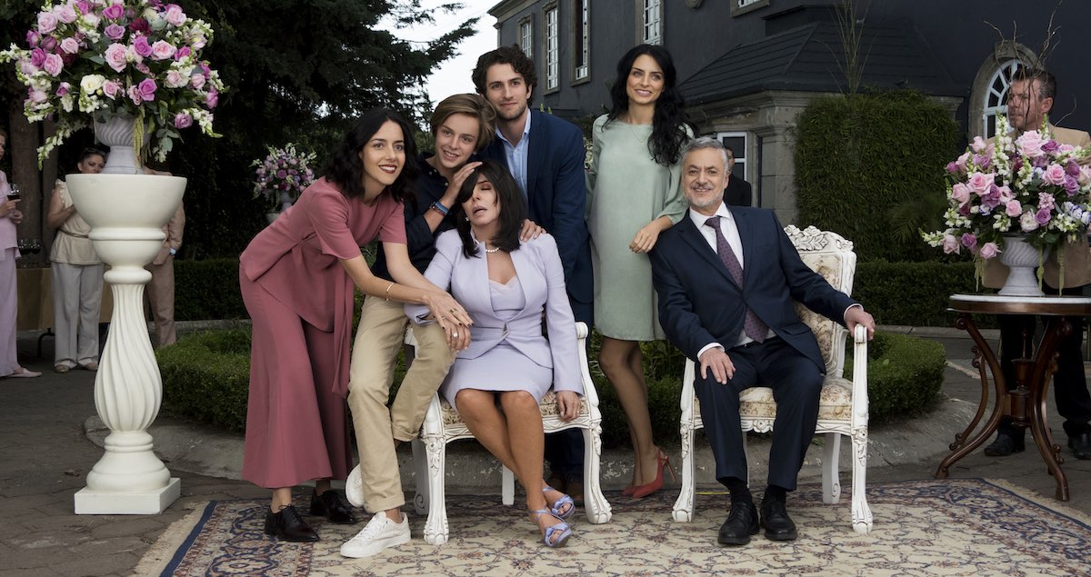 Primeras fotos y todo sobre La Casa de las Flores, la esperada nueva serie de Netflix
