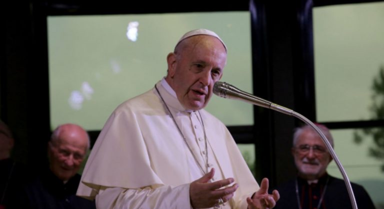 Papa tacha de “inmoral” separación de niños en frontera con EUA