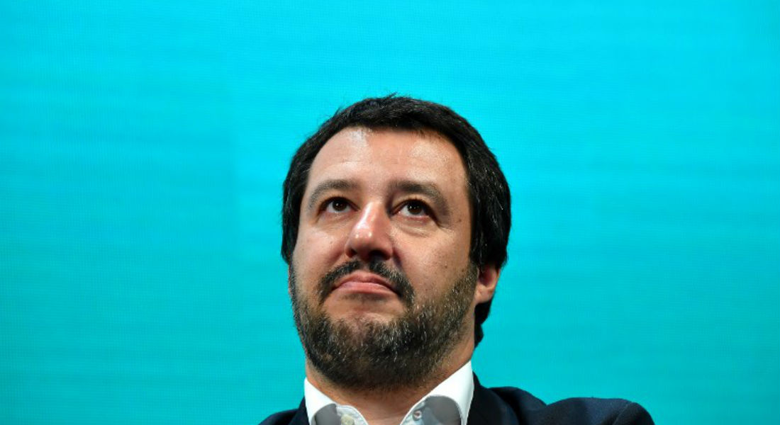 Salvini canta victoria y advierte a los otros barcos con migrantes