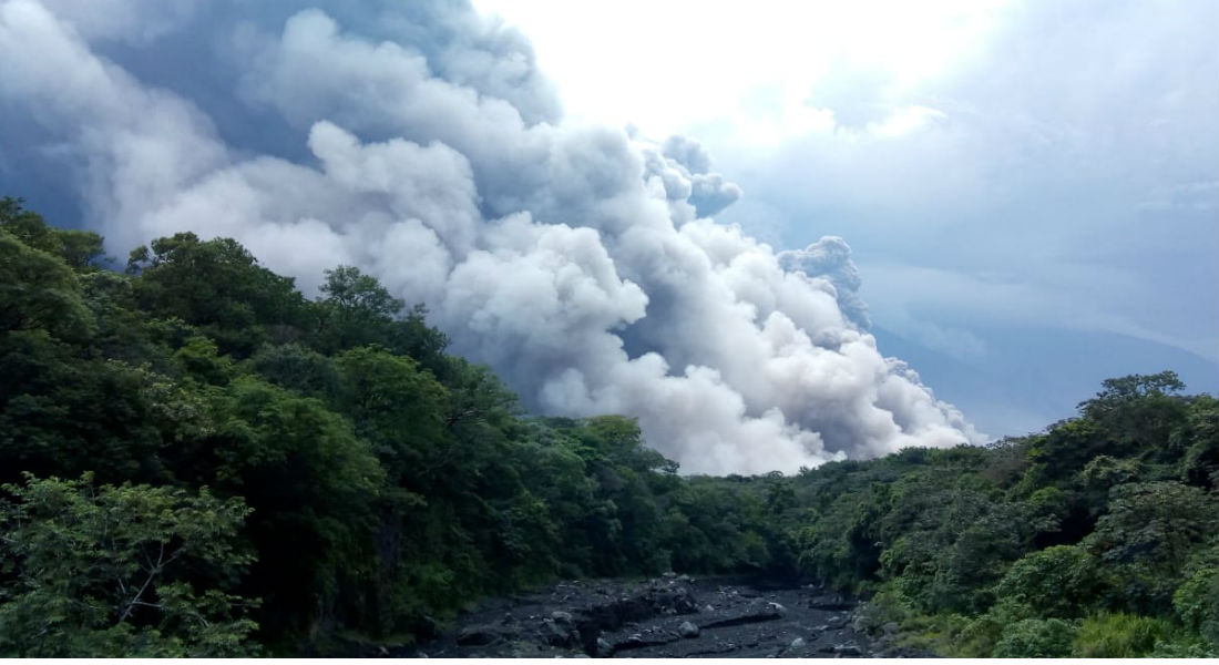 Chiapas activa medidas de seguridad por erupción del Volcán de Fuego
