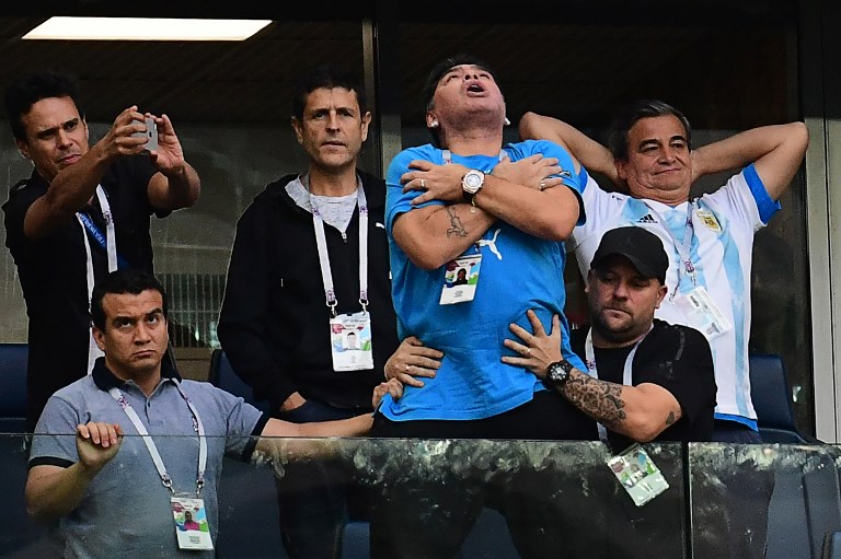Maradona atendido de emergencia después del partido de Argentina