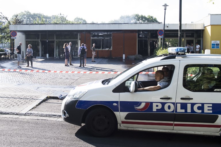 Policía abate a joven en Francia y dice que fue «por accidente»
