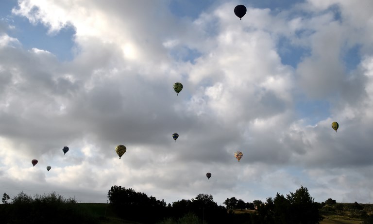 FOTOS: Globos aeroestáticos compiten en el cielo de la región italiana de Umbría