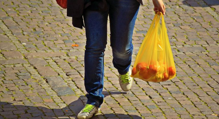 La prohibición de las bolsas de plástico irrita a los australianos