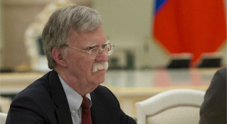 Trump espera reunirse con el nuevo presidente de México: Bolton