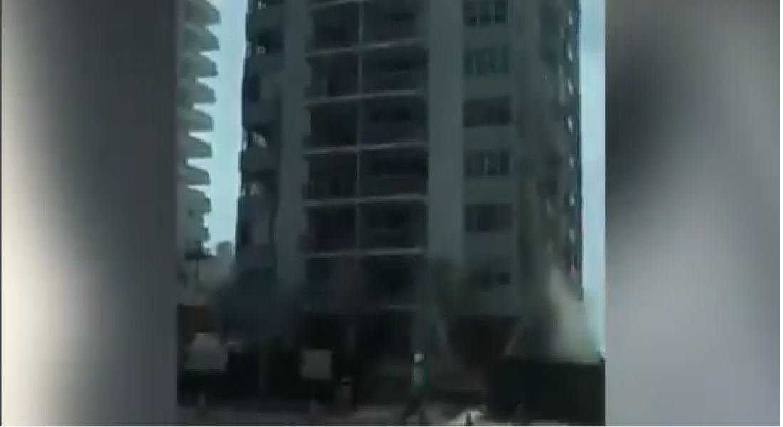 VIDEO: Se desploma edificio en Miami Beach