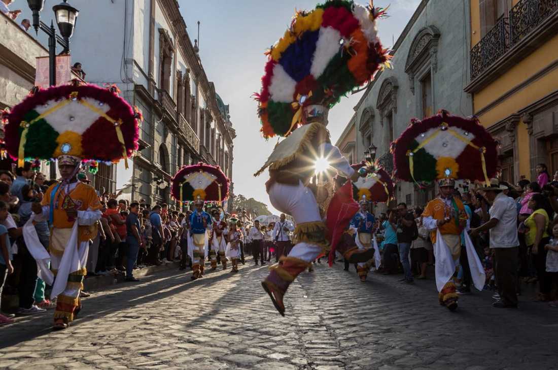 La Guelaguetza llega a Oaxaca con alegría, bailes y fiesta