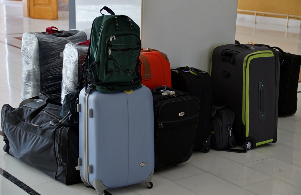 Carlos Salcedo reclama maleta perdida a aerolíneas que usan su imagen