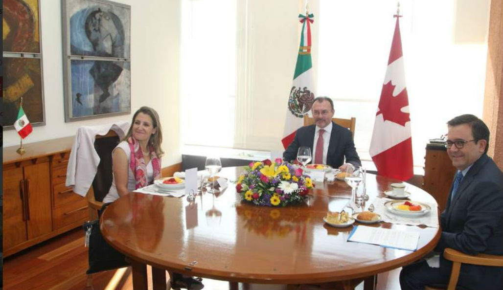 Videgaray recibe a Chrystia Freeland con desayuno