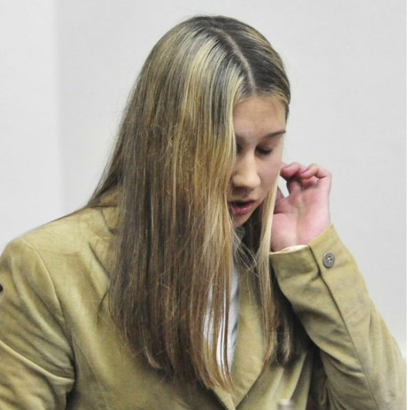 Cárcel perpetua a mujer de 19 años que mató a balazos al novio