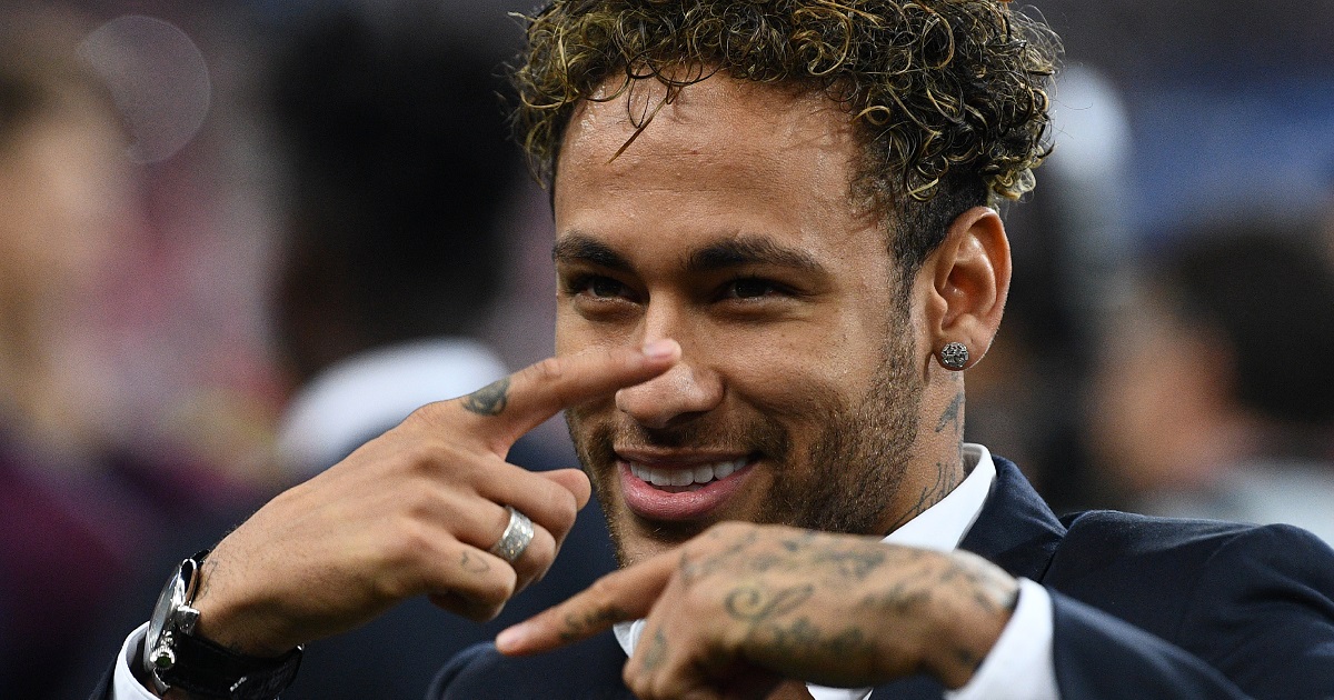 Neymar vuelve a ser criticado en su país por ser un «nuevo hombre»