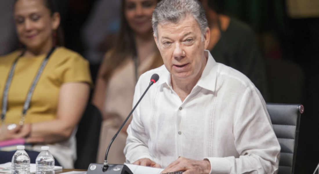 Condena presidente Santos masacre de ocho personas en Colombia